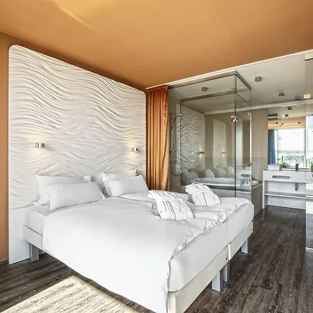 Aja Warnemuende 4*