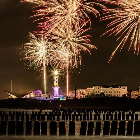 Aja Warnemuende Szálloda