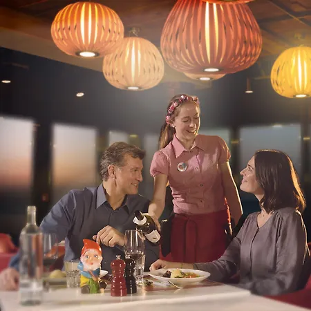 Aja Warnemuende Szálloda