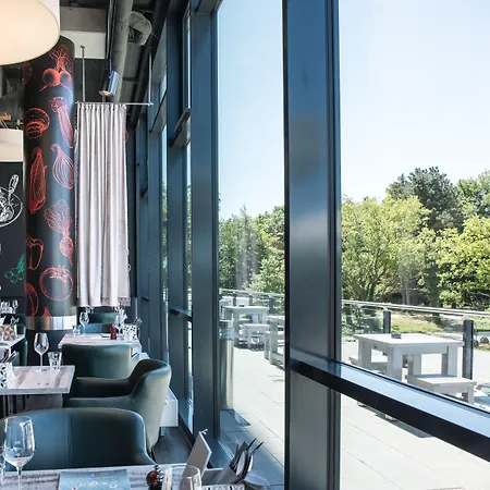 Otel Aja Warnemuende 4*